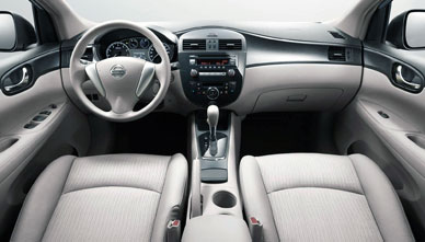 Аренда NISSAN TIIDA, Седан