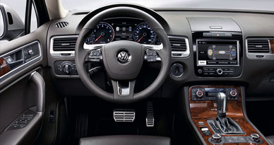 Аренда VW TOUAREG, Внедорожник